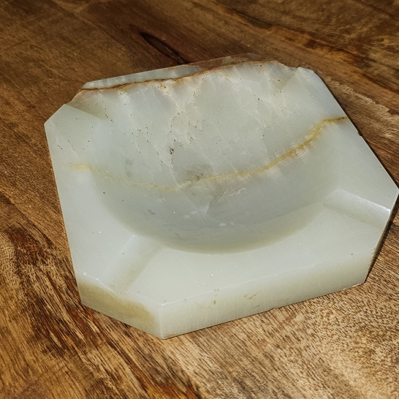 Green Onyx Heavy Stone Marble Ashtray - Picture 2 of 5